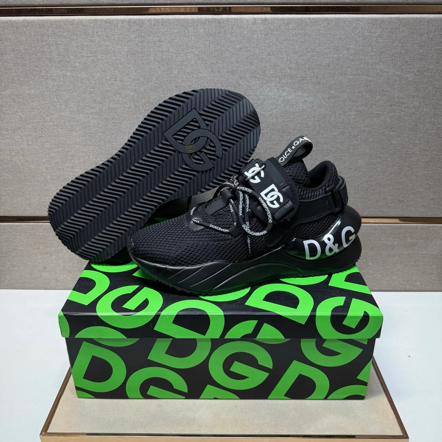 ⬛️Men's shoes 💰p540【DG～】couple casual shoes 2025z cabinet sales simultaneously 🔶Size: 35-44 #️⃣ 🔷2 colors🔜The upper is made of multi-material splicing➕Mesh lining, comfortable and breathable, sole: original comfortable and wear-resistant outsole, ⚠️real thing📱photographed🎬real thing is better📢📢📢